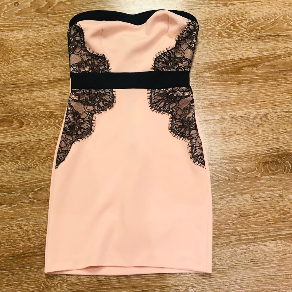 NWT Strapless Coral dress with black accents